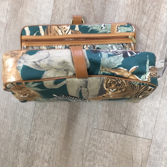 Herz 90’s vintage Safari travel crossbody purse bag - Picture 12 of 16